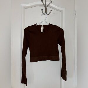 Aritzia Babaton Encounter Longsleeve - Coffee Bean - Medium